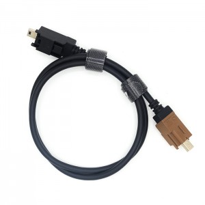 USB Mini B ad Mini B cable in in-vehiculum Infotainment